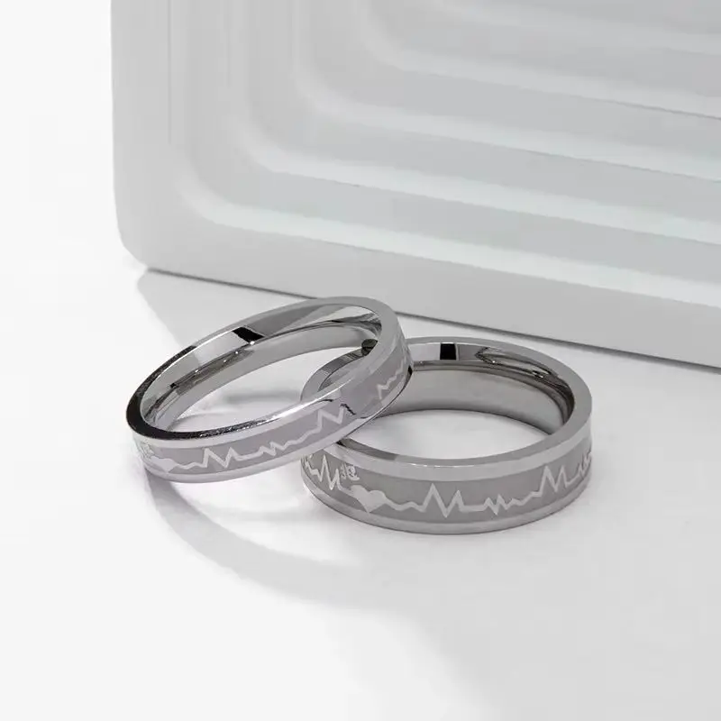 

Trendy Heart-Shaped Couple Ring Set Stainless Steel Matching Men's And Women's Jewelry Sizes 6-10 Ideal Valentine's Day Gifts