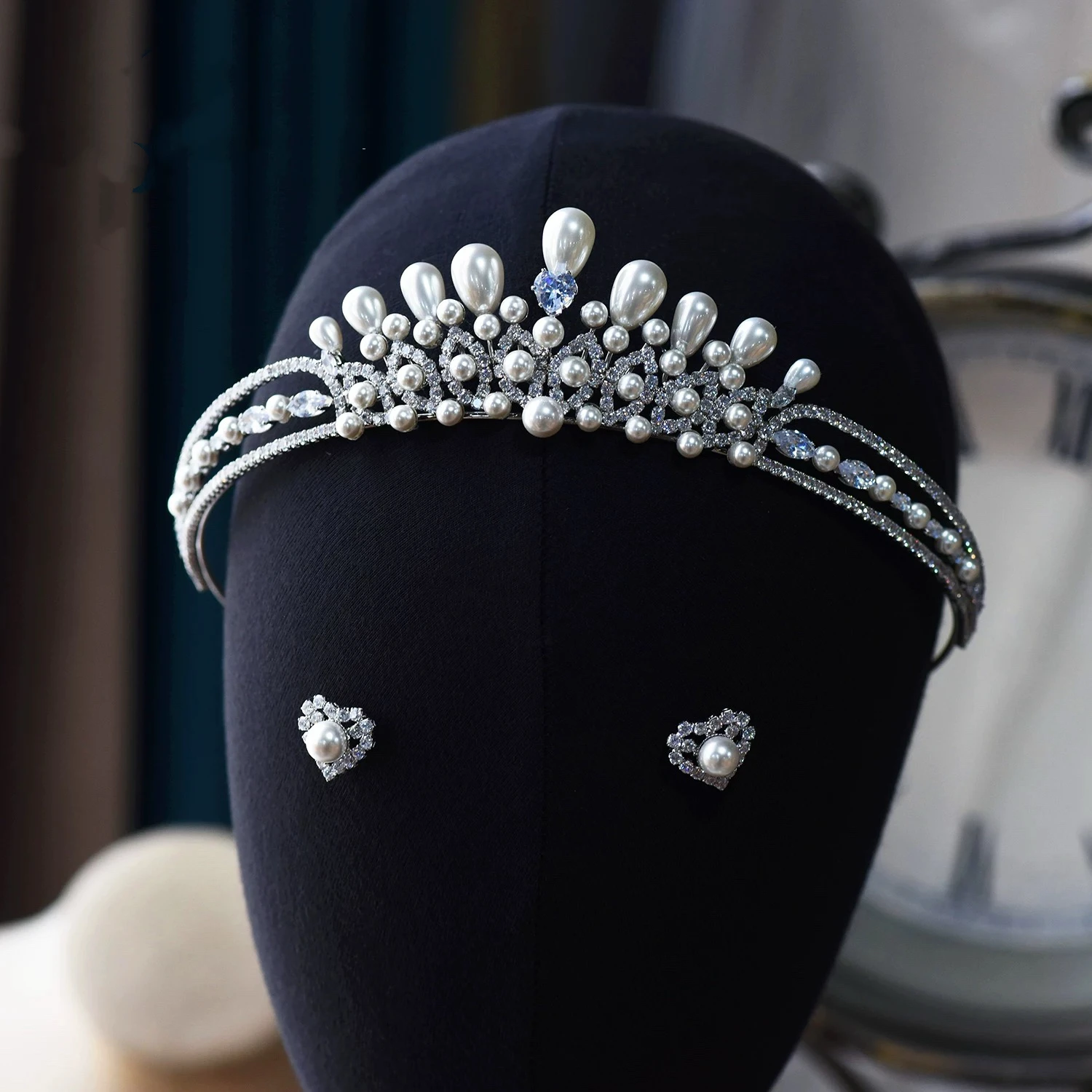 

Корейский жемчуг, свадебная корона, тиара, женский свадебный аксессуар для волос с хрустальными серьгами в стиле барокко со стразами - украшения для выпускного вечера
