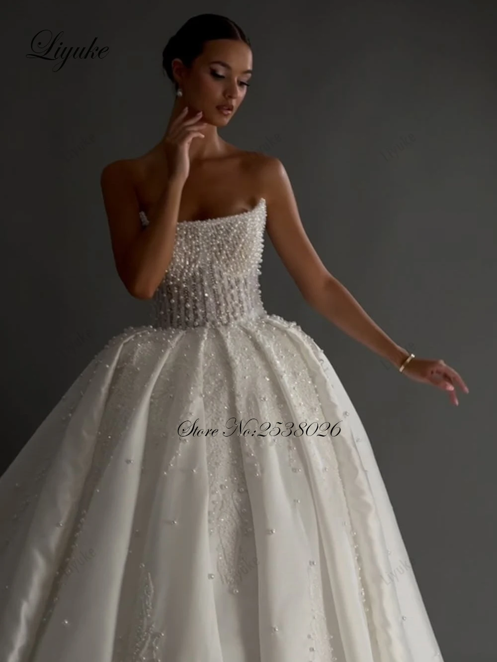 Liyuke Custom Made Luxury Full Of Beading Pearls Ball Gown Wedding Dresses Embroidery Lace Off Shoulder Sleeveless Bridal Gowns image 4