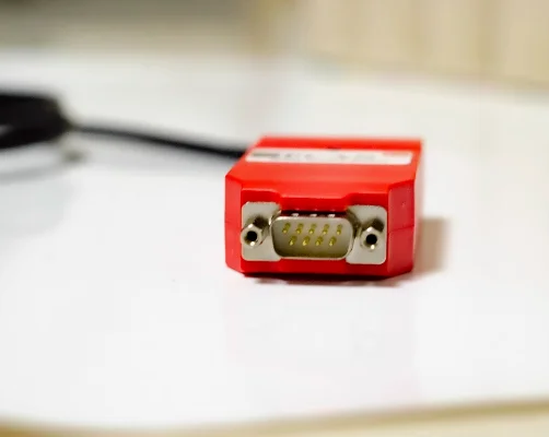 Il cinese PCAN-FD PCAN-USB è compatibile con il modello PEAK originale tedesco IPEH- 004022 /2022 funzione di isolamento