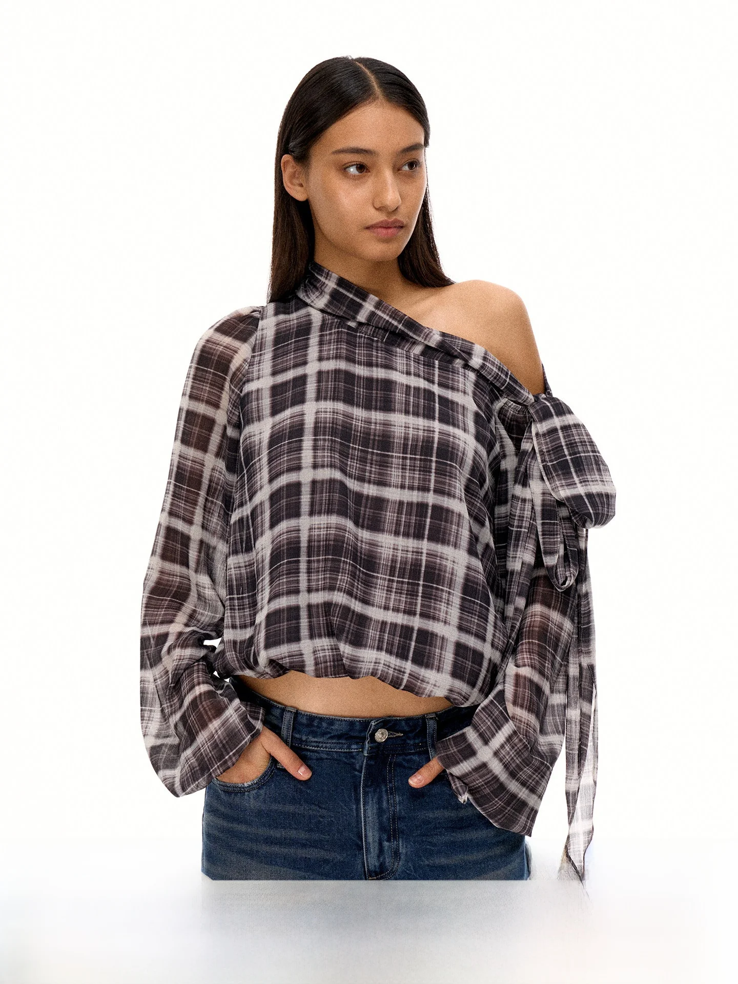 

Женская футболка Firstfloor Retro Loose Fit с длинным рукавом, укороченная, прозрачная, в клетку, с декоративным элементом на одно плечо, из полиэстера