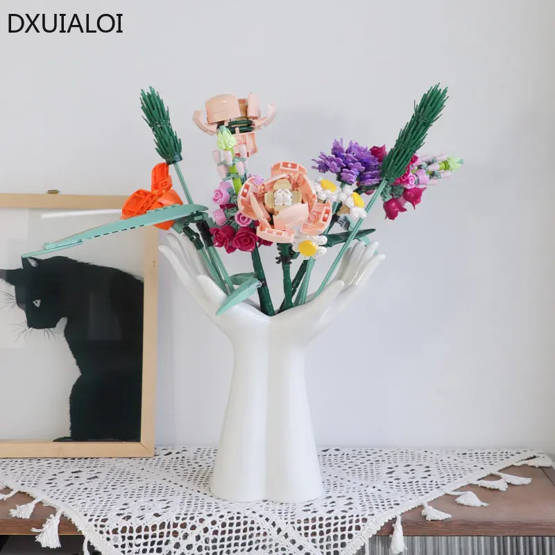 

Nordic style Creative body art Ceramic Vase living room desktop hydroponic flower arrangement Home decor accessories DXUIALOI