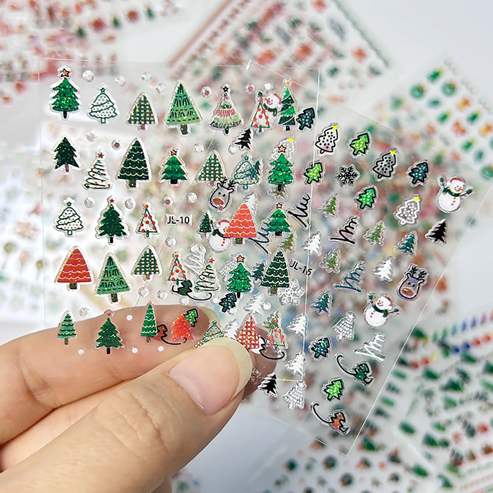 Adesivi per unghie natalizi 3D Glitter Fiocco di neve Renna Decalcomanie per nail art 30 disegni misti Applicare manicure per feste festive Regalo fai da te