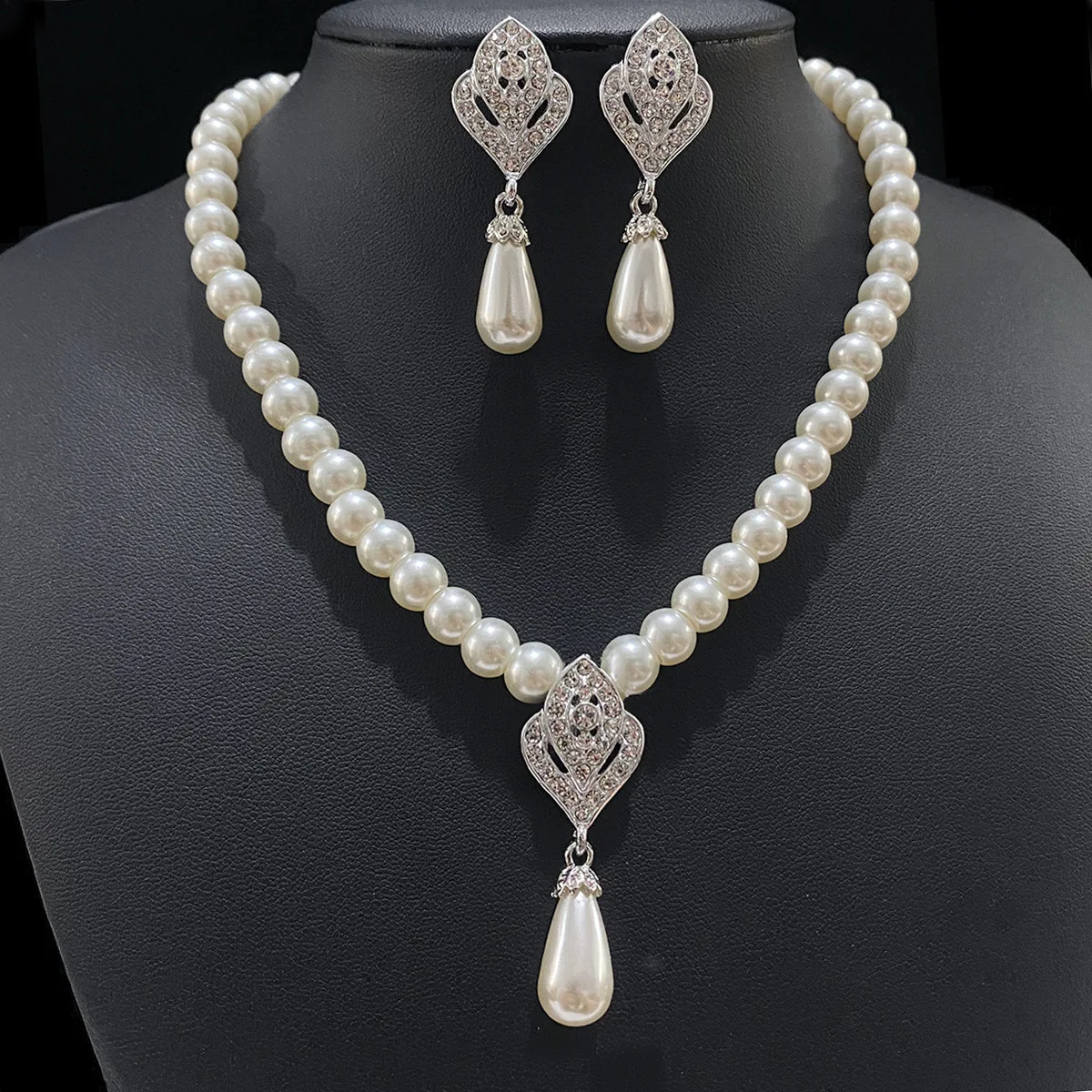 

Elegant Pearl Necklace Earrings with Diamond - Inlaid Hollow Pendant Classic Jewelry gift for Brides Wedding & Formal Occasions