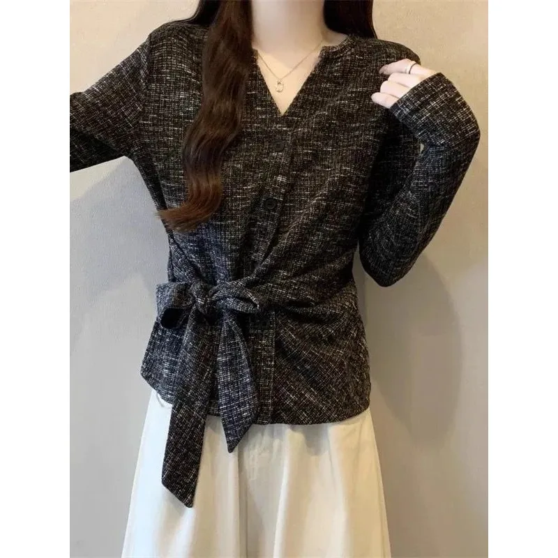 Unique Tie-dye V-neck Right Shoulder Long-sleeved T-shirt for Women Autumn Wear Strappy Waist Top