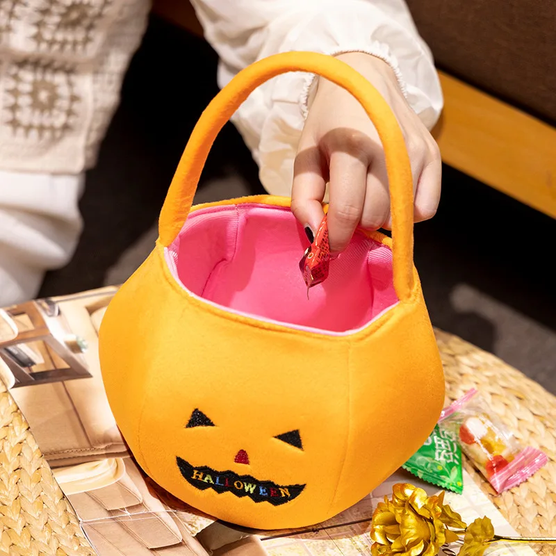 Sanrio Kuromi bolsa de almacenamiento de dulces, cesta de dulces de calabaza de Halloween, bolsa de mano, adorno de foto de fiesta, decoración, regalos de vacaciones