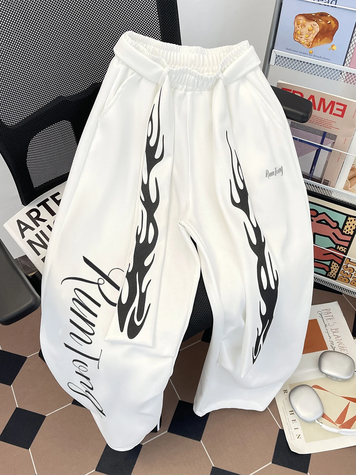 

American Letter Print Sweatpants For Men Elastic Waist With Sashes Street Style Loose Pants Autumn Casual Hip-hop Male Trousers