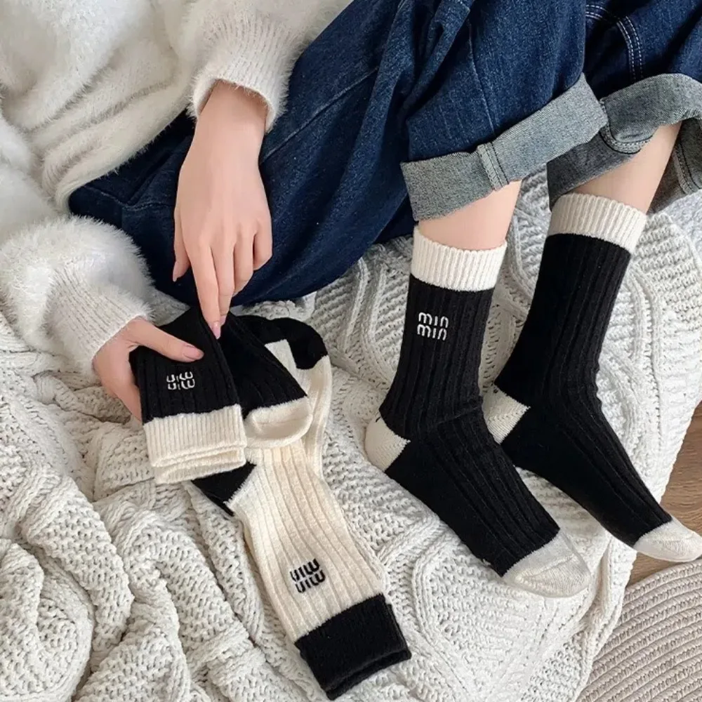 Fashion Embroidered Letters Stacked Socks Middle Tube Keep Warm Knitted Socks Thickened Women's Socks Winter