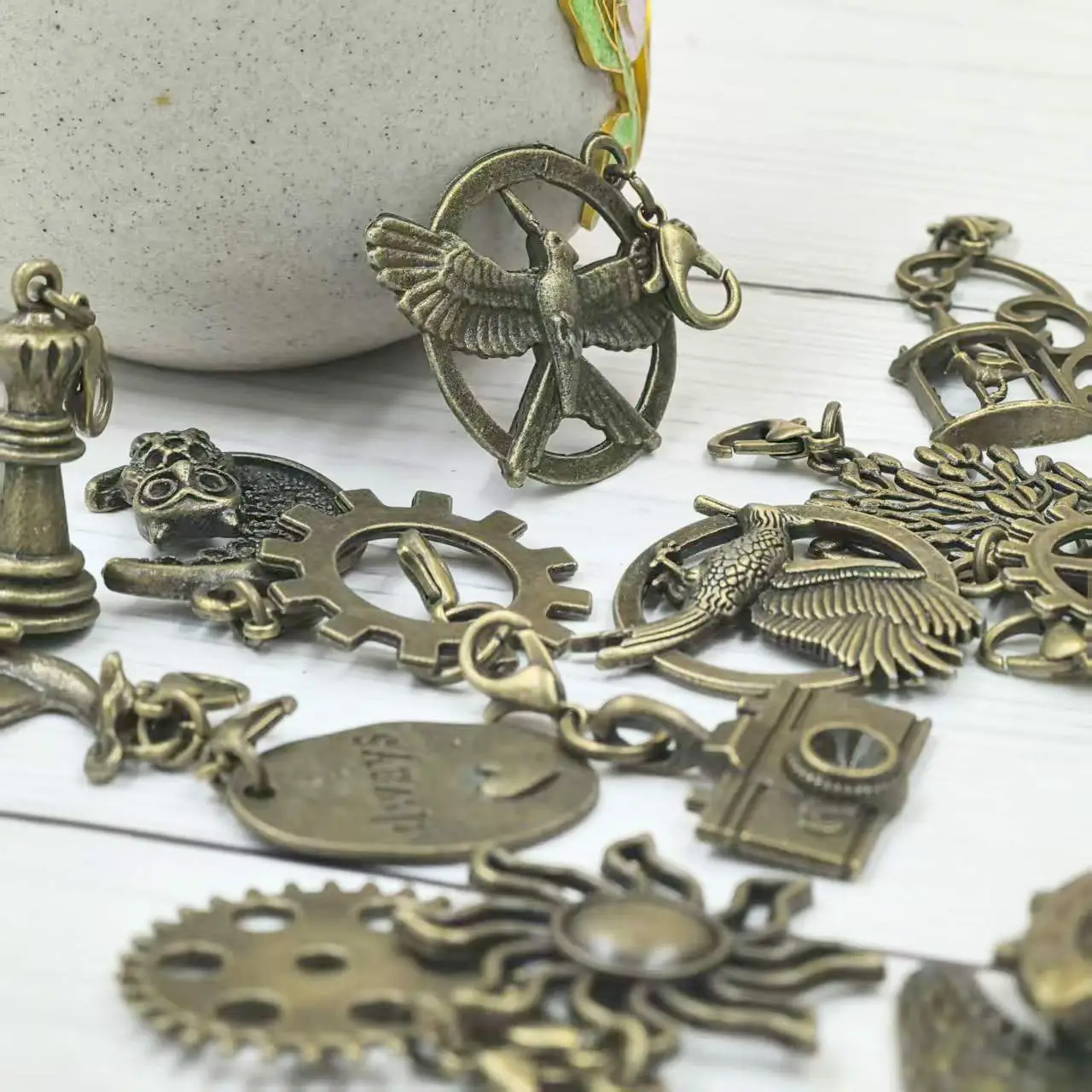 100Pcs Pendants Dangle Fit Necklace Earrings Keychain 30-60mm Long Handicrafts Making Accessorie