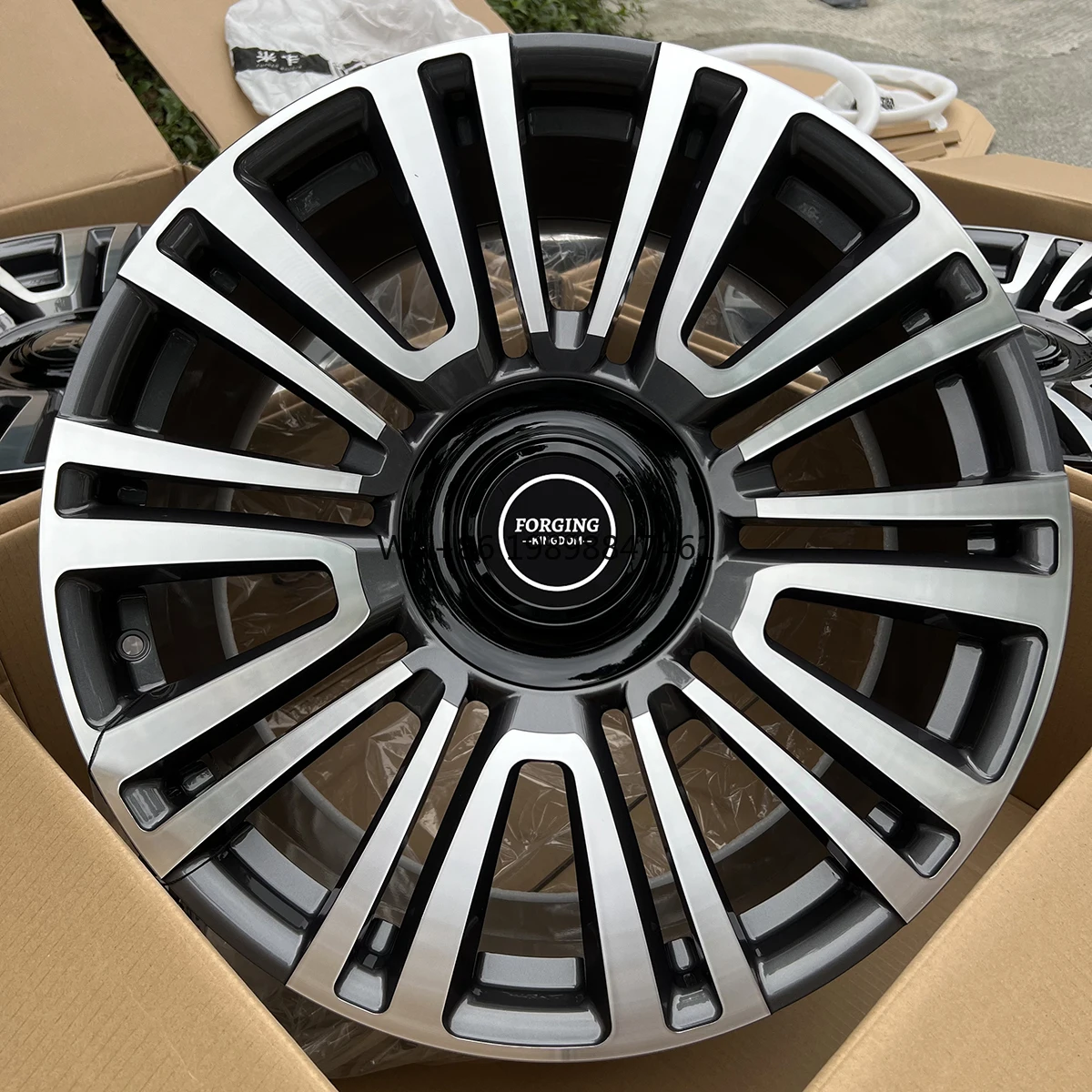 

Premium Custom Forged 20/21/23/24/26 Inch CNC Machined Aluminum Alloy Wheels for Luxury Vehicles with 35/40/25mm ET 98/100mm PCD
