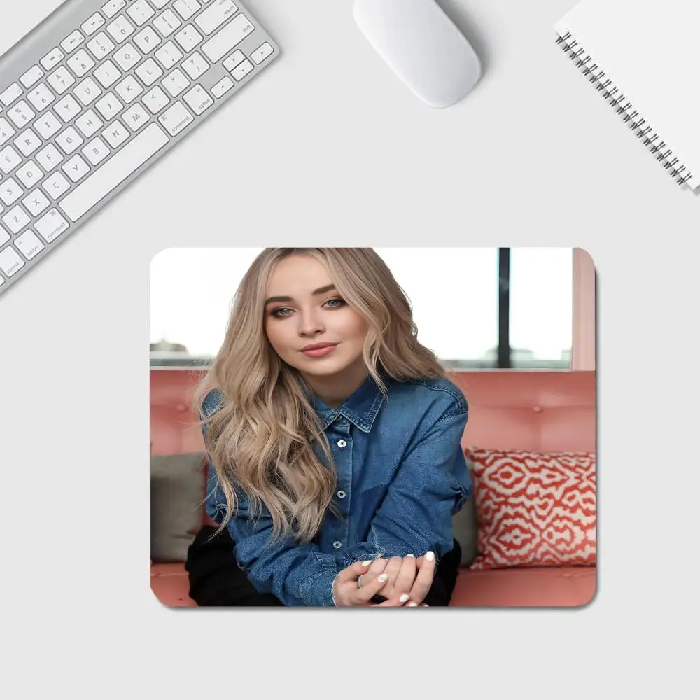 Anime Game Mouse Pad Singer S-Sabrina C-Carpenter Mouse Pad High Quality Small Desk Pad Rubber Laptop Desk Pad