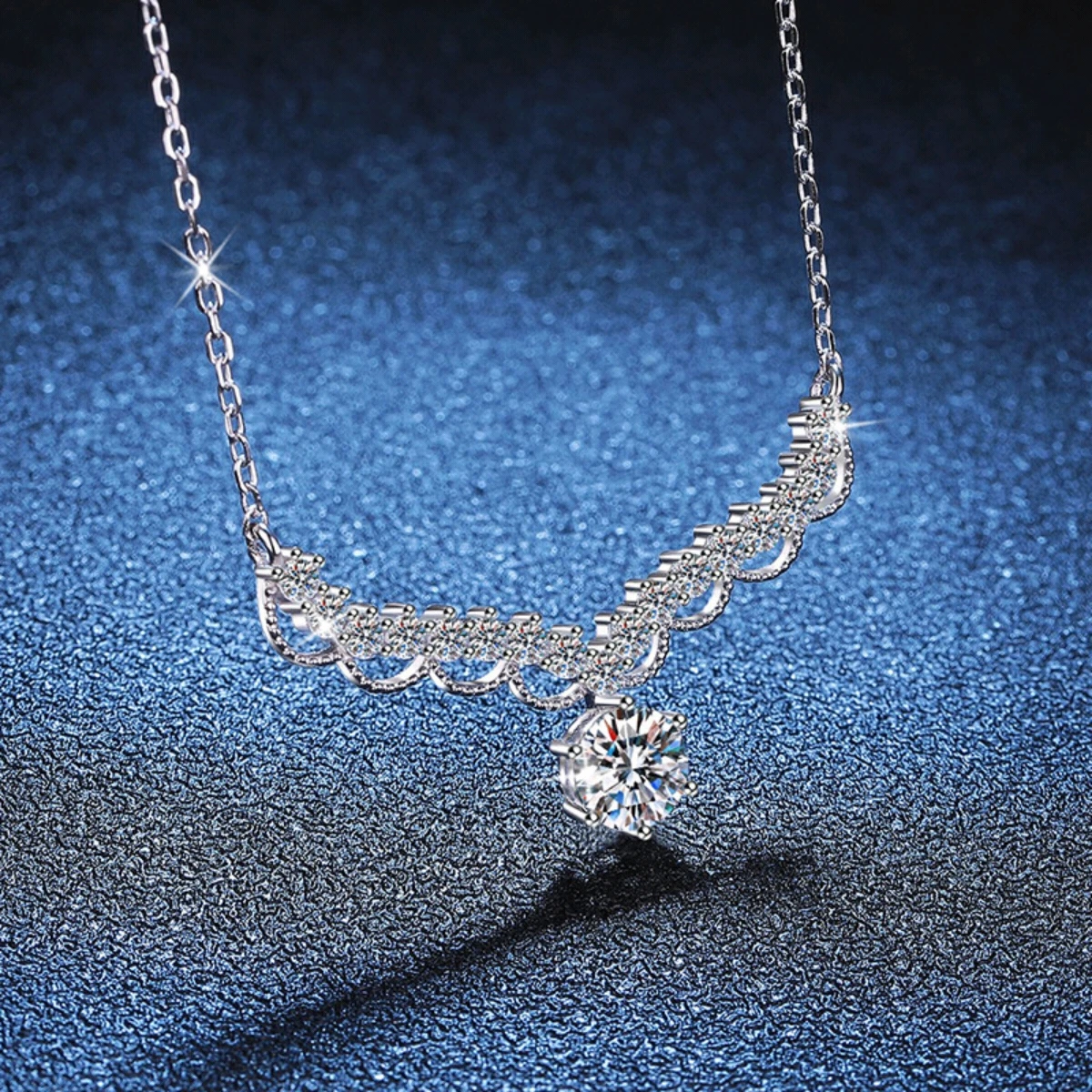 S925 silver D-color sapphire wave-wing pendant - Perfect for individuality and versatile wearability