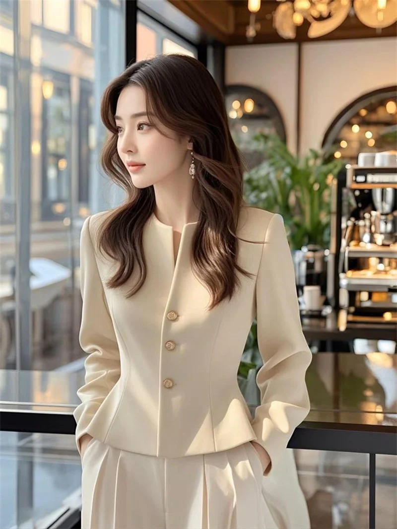 

Unique and Beautiful New Autumn And Winter Temperament Small Fragrant Style High-End 2025 Suit Short Style Women's Top Trend