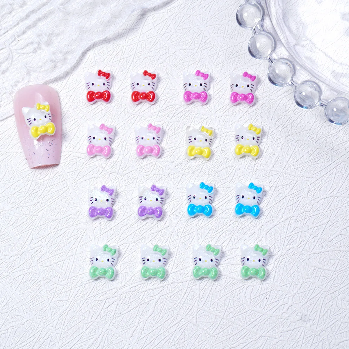 100 pezzi/pacco ciondoli per unghie giapponesi Hello Kitty - nail art con strass in resina, decorazioni per unghie carine a pressione per manicure Kawaii fai da te