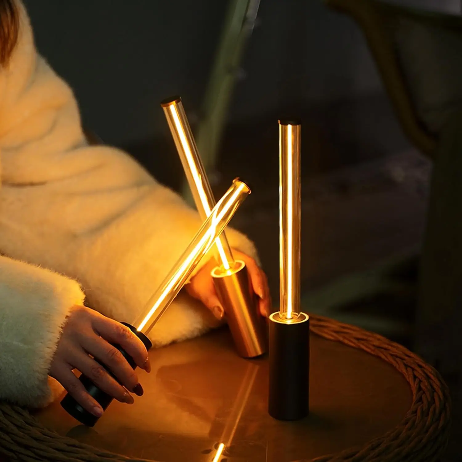 Battery Powered LED Camping Lantern, LED Flashlight Spotlight Lantern with 3 Modes, Portable Camping Light for Travel Tent Light