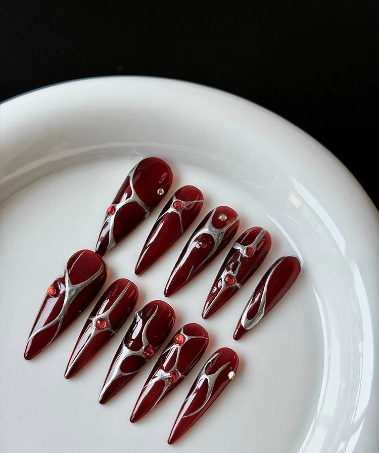 

C + Spice Girl Red Flame, Nail Art Wear Cyberpunk Style Pure Hand Painted Blood Red Silver Line Design