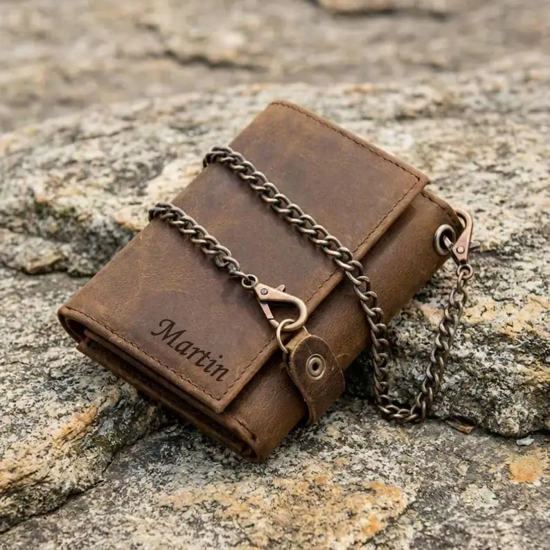 Personalized Genuine Leather Wallet for Men Vintage Trifold Top Layer Cowhide Anti-Theft Chain Custom Engraved