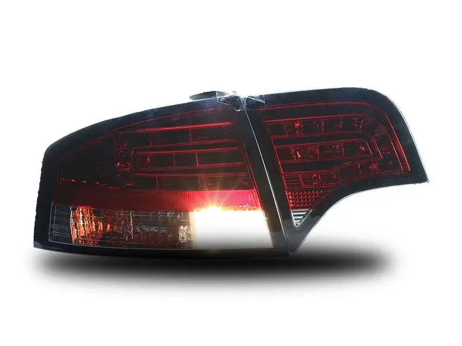 Produzione di luci posteriori per sistema di illuminazione automatica Fanali posteriori modificati con annerito su rosso con fumo per Audi A4 B7 2005-2008