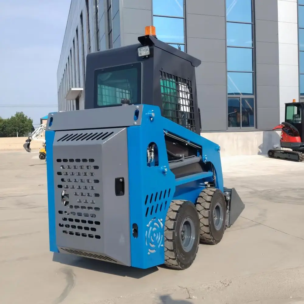 Gas Powered Mini Skid Steer Loader 4 Wheel Drive Quick Hitch Compact Loader Construction Site Material Moving Implements