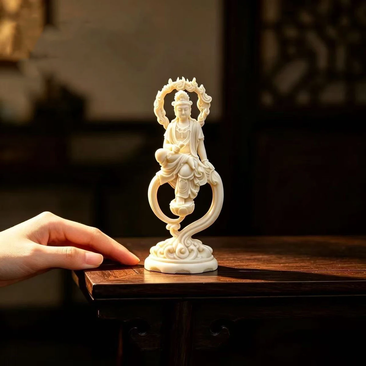 Faux Ivory Quan Yin Statue, Water Moon Guanyin Figurine,Feng Shui Zen Decor, 17cm Hand Carved Buddhist Sculpture for Home Office