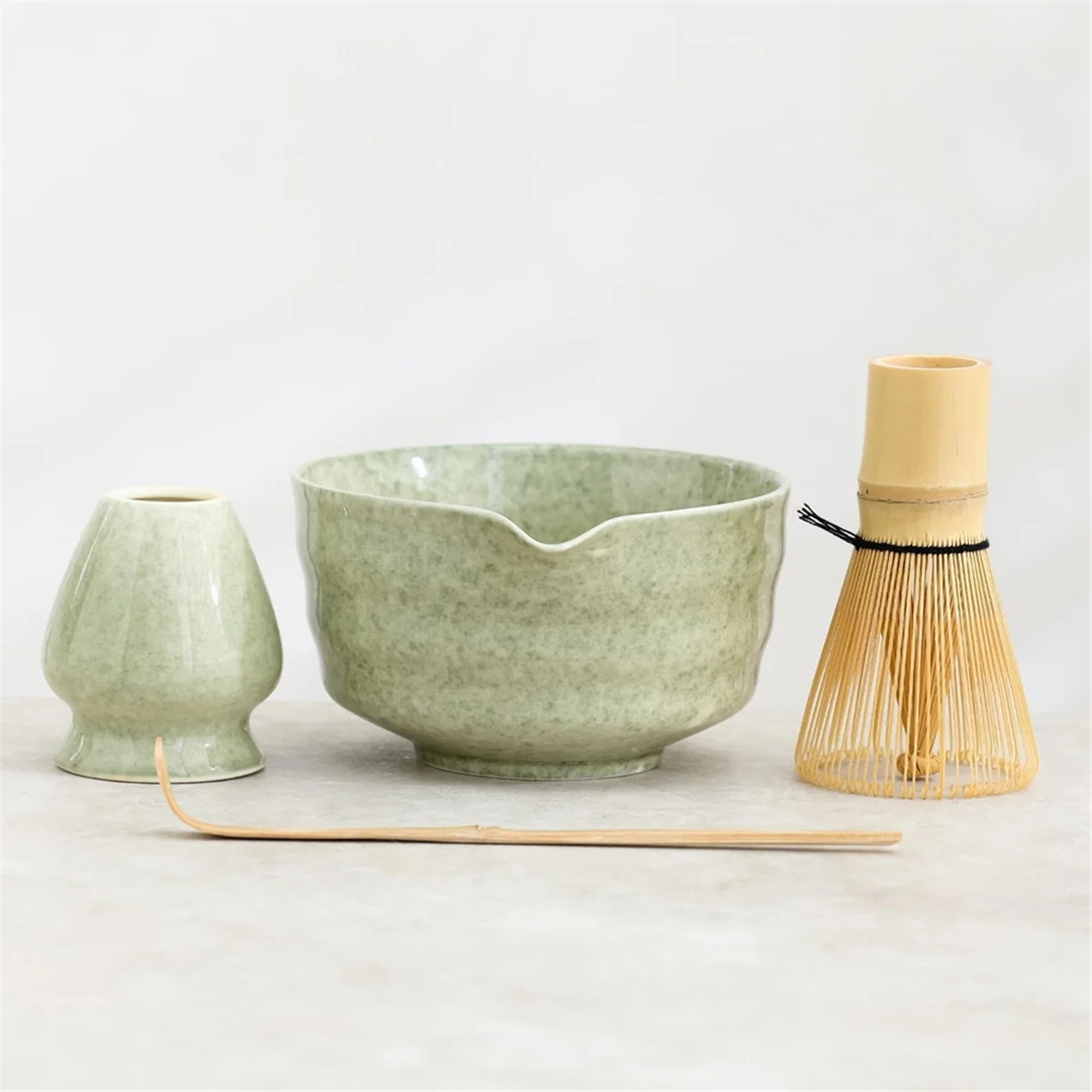 Matcha-set, Japans theeservies inclusief Matcha-kom met uitloop, Matcha-houder, bamboe Matcha en bamboeschep