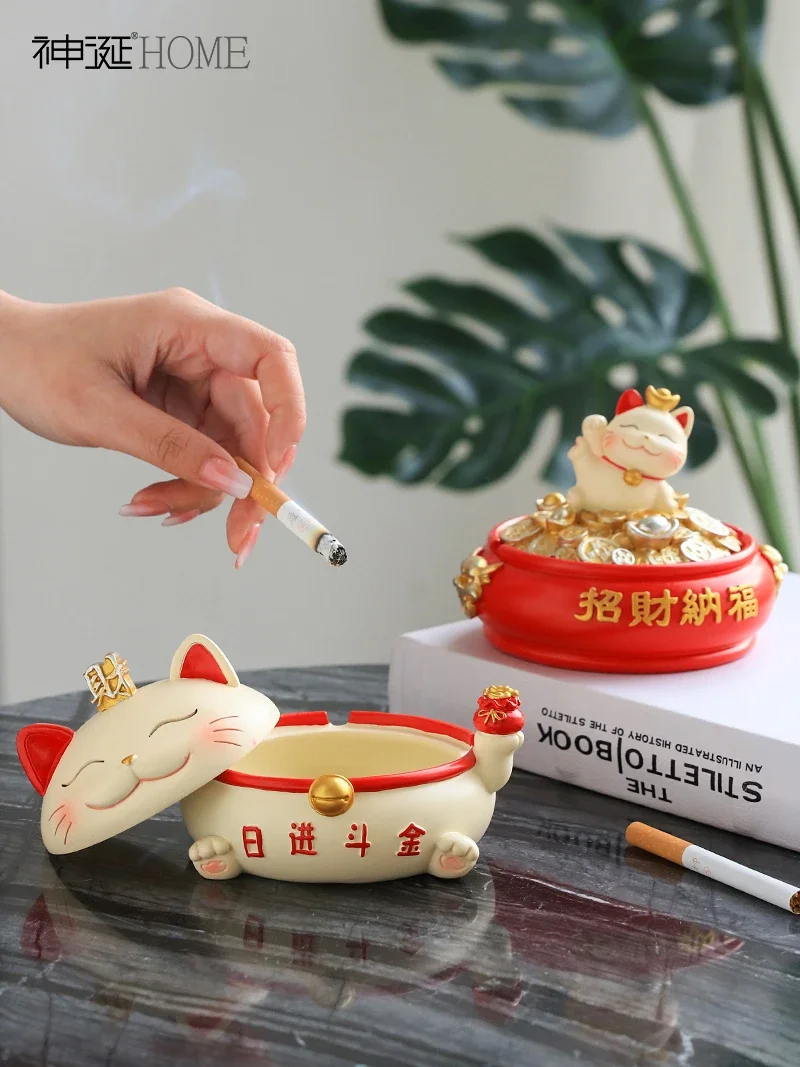 

Creative Fortune Cat Ashtray Personality Trends Home Living Room Office Prevent Flying Ash Cute Girl Heart with Lid Beautiful