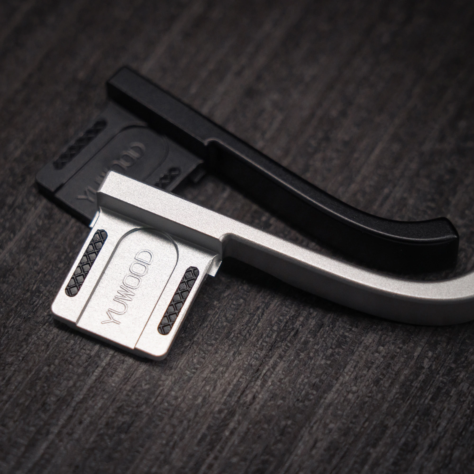 Aluminium Metall Blitzschuh Daumen-Up Blitzschuh Daumen-Up Grip für Sony A7C2 A7CR A7C Kamera Handgriff – Detail 2