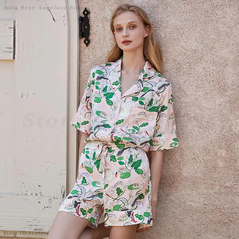 الصيف قصيرة الأكمام بلوزات والسراويل منامة مجموعة الكلاسيكية الكرتون المطبوعة Homewear الفاخرة الحرير الساتان بيجامة ملابس خاصة صالة فضفاضة ارتداء
