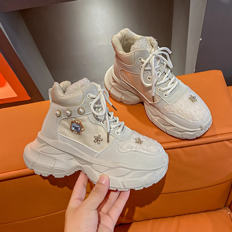 

Winter Fashion Warm Shoes Crystal Metal Decorative Thick Soled Sports Shoes Women's Luxury Plush Warm Boots Zapatos De Mujer