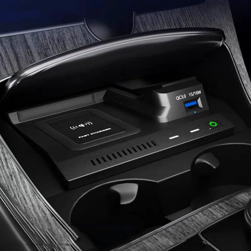 Bezprzewodowa ładowarka samochodowa 15W do szybkiego ładowania telefonu do Mercedes Benz W205 GLC X253 AMG C43 C63 2014-2021