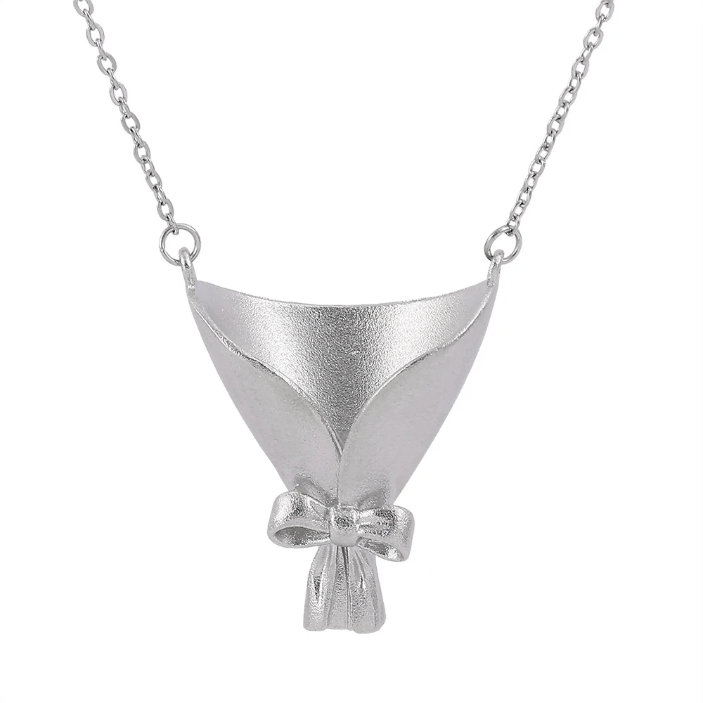 Elegant wearable bouquet pendant necklace, fashionable and romantic gift for moms, choker party gift