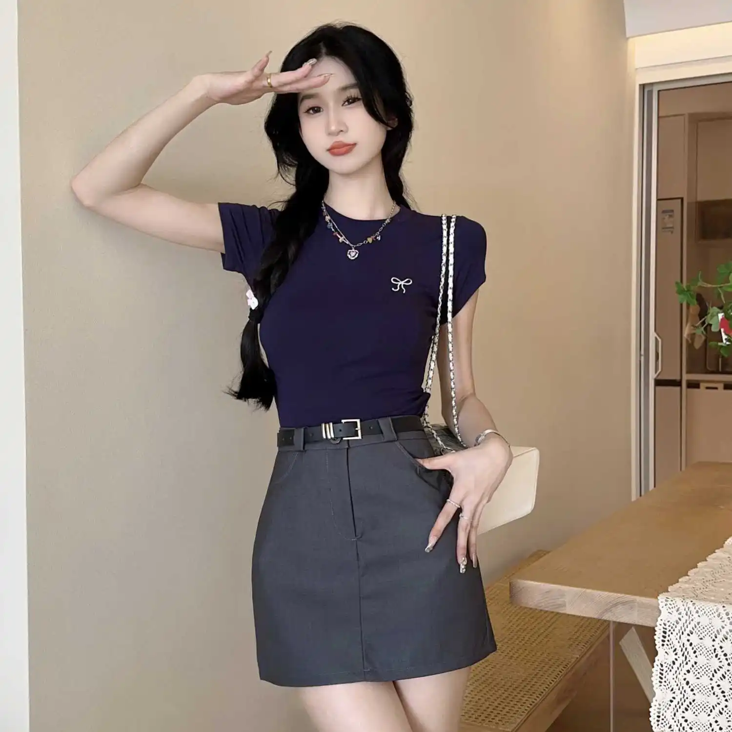 

Korea Two Piece Set Summer The New College Style Short-Sleeved Female French Sweet Spice Girl Round Neck Slim And Slim Top