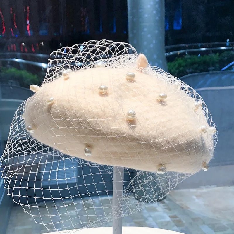 2024 New Pearl Mesh Beret Women display picture 1