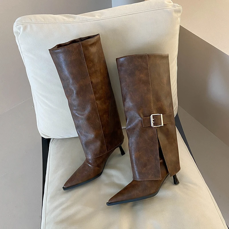 

Высокие сапоги Seek The Limit. Посмотрите на нескользящие и износостойкие ботинки на тонком каблуке с металлической пряжкой и рукавом с острым носком