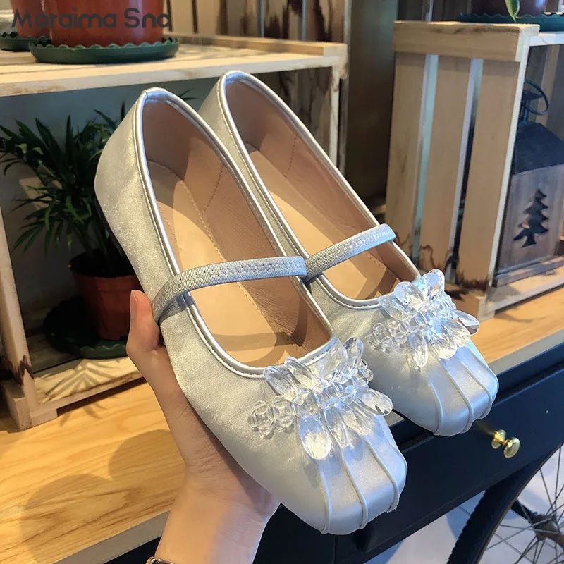 

Handmade Crystal Silk Flats for Spring and Autumn Niche Design Square Toe Ballet Flats Elegant Temperament Fashion Dance Shoes