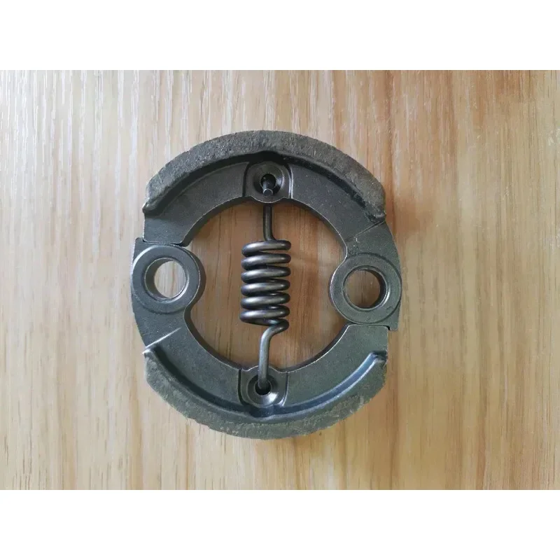 TJ53 مخلب 13081-0635 76 مللي متر لكاواساكي TJ53 TJ45 TJ45E TJ53E TJ53B KBL53 KBH53 HA053 53.2CC آلة تقطيع الفراشي منفاخ الأحذية الربيع