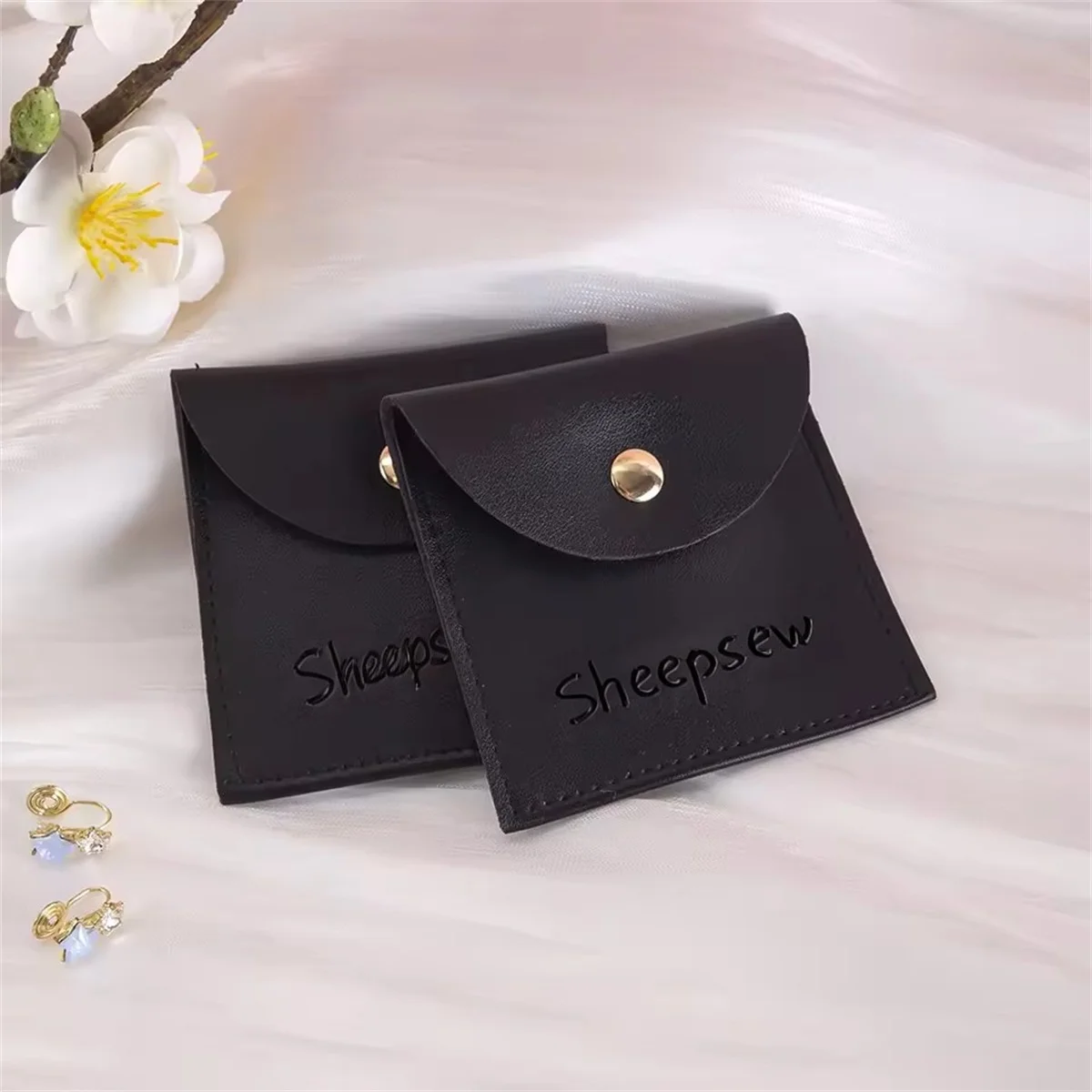 

50Pack Personalized Logo Black PU Jewelry Snap Bag Leather Button Pouch For Wedding Earring Key Ring Bracelet Pendan