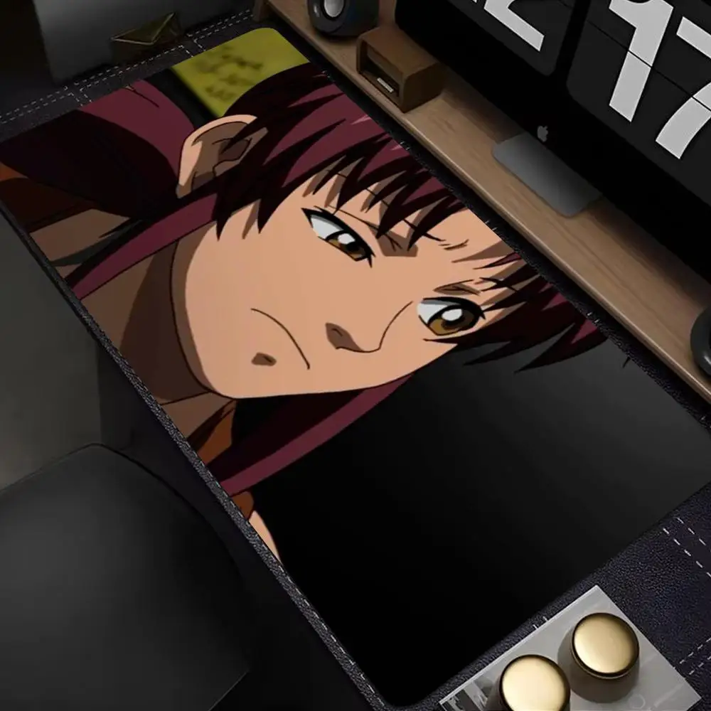

Anime Black Lagoon Mousepad Large Gaming Mouse Pad LockEdge Thickened Computer Keyboard Table Desk Mat Gamer Mousepad HYBXXC