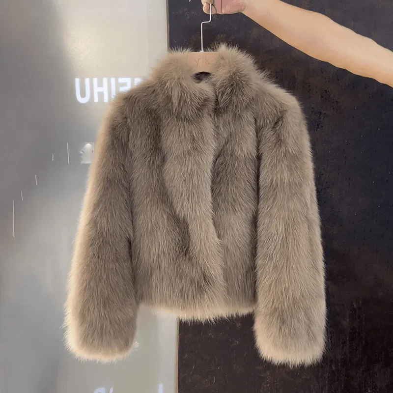 

Black Short Fur Coat Women's 2025 New Style Unique Beautiful Outerwear Warm Commute Style Loose Fit with Pockets