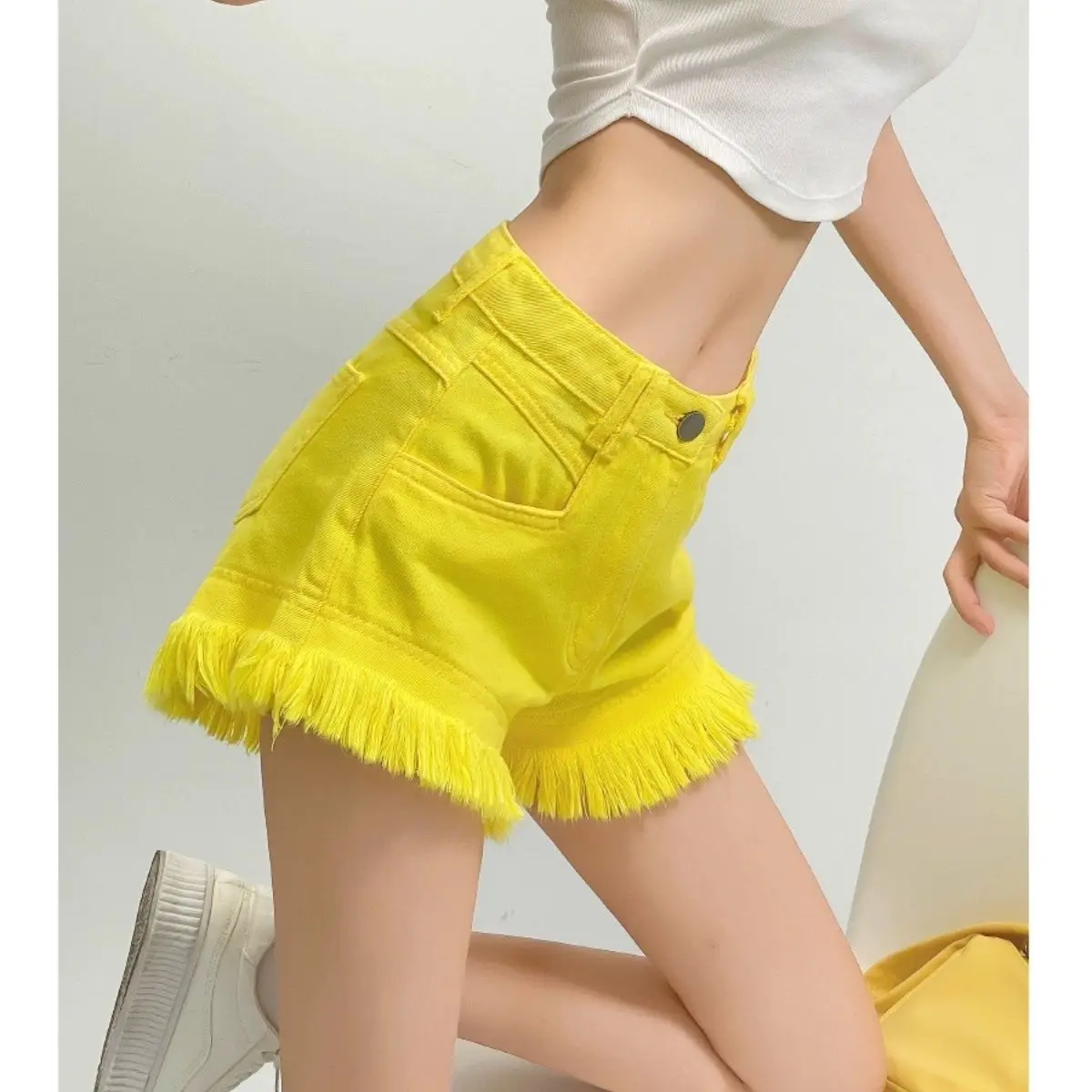 2025 Summer New Women's High Waisted Slimming Tassel Edge Denim Shorts Hot Pants Yellow