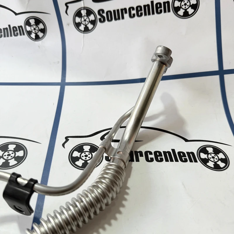 pour-2011-kia-hyundai-i30-i30cw-tuyau-de-chargeur-d'alimentation-d'huile-282402a702-28240-2a702-oem