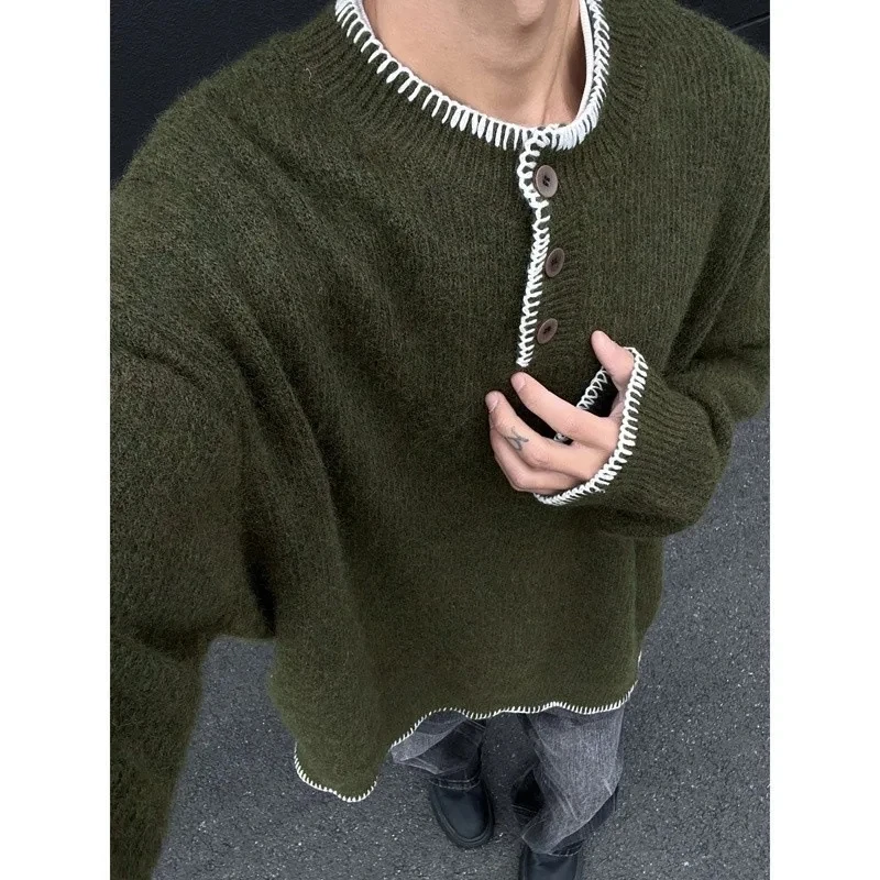 

2025 Winter New Men Henley Collar Sweater Dark Green Color Block Button Design Loose Thick Retro Lazy Style