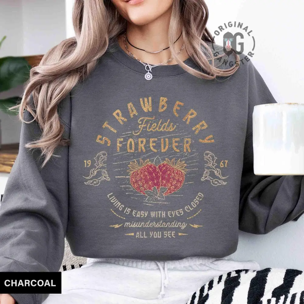 Retro Old School Band Tees Beatle Strawberry Fields Rock Band Casual Unisex Y2K Pullovers Funny Fleece Sweatshirt Streetwear