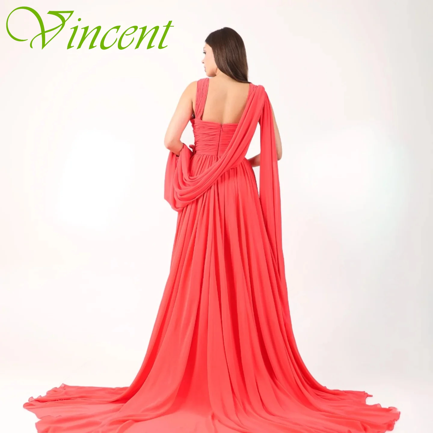 Customized A-Line Spaghetti Straps Sleeveless Elegant Evening Dress Delicate Bespoke Occasion Gowns Fashion Celebrity Gowns