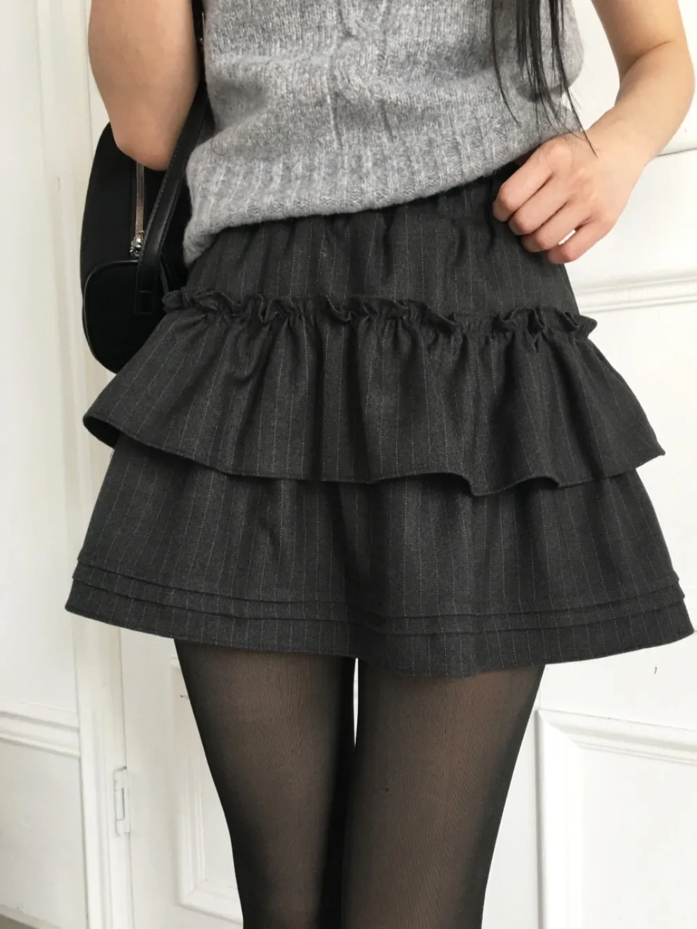 

Chic Early Spring Design Ruffle Hem Striped ort Skirt High Waist Slim A-Line Skirt for Women Elastic Waist Casual Wear