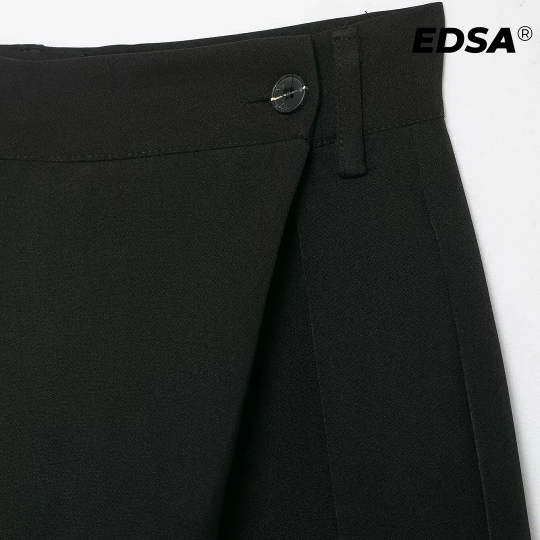 กางเกงขายาวทรงเอวไม่สมมาตรสีดำสำหรับผู้หญิง แบรนด์ EDSA เอวกลาง มีห่วงเข็มขัด กระเป๋าข้าง เหมาะสำหรับสาวออฟฟิศ