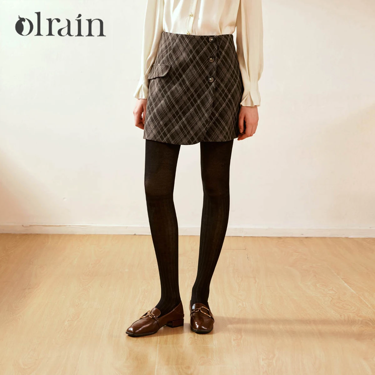 

OLrain Women's Plaid Skirt Autumn 2025 A-Line Short Length Office Commuter Versatile Flattering Empire Mini Skirt N56QB95018