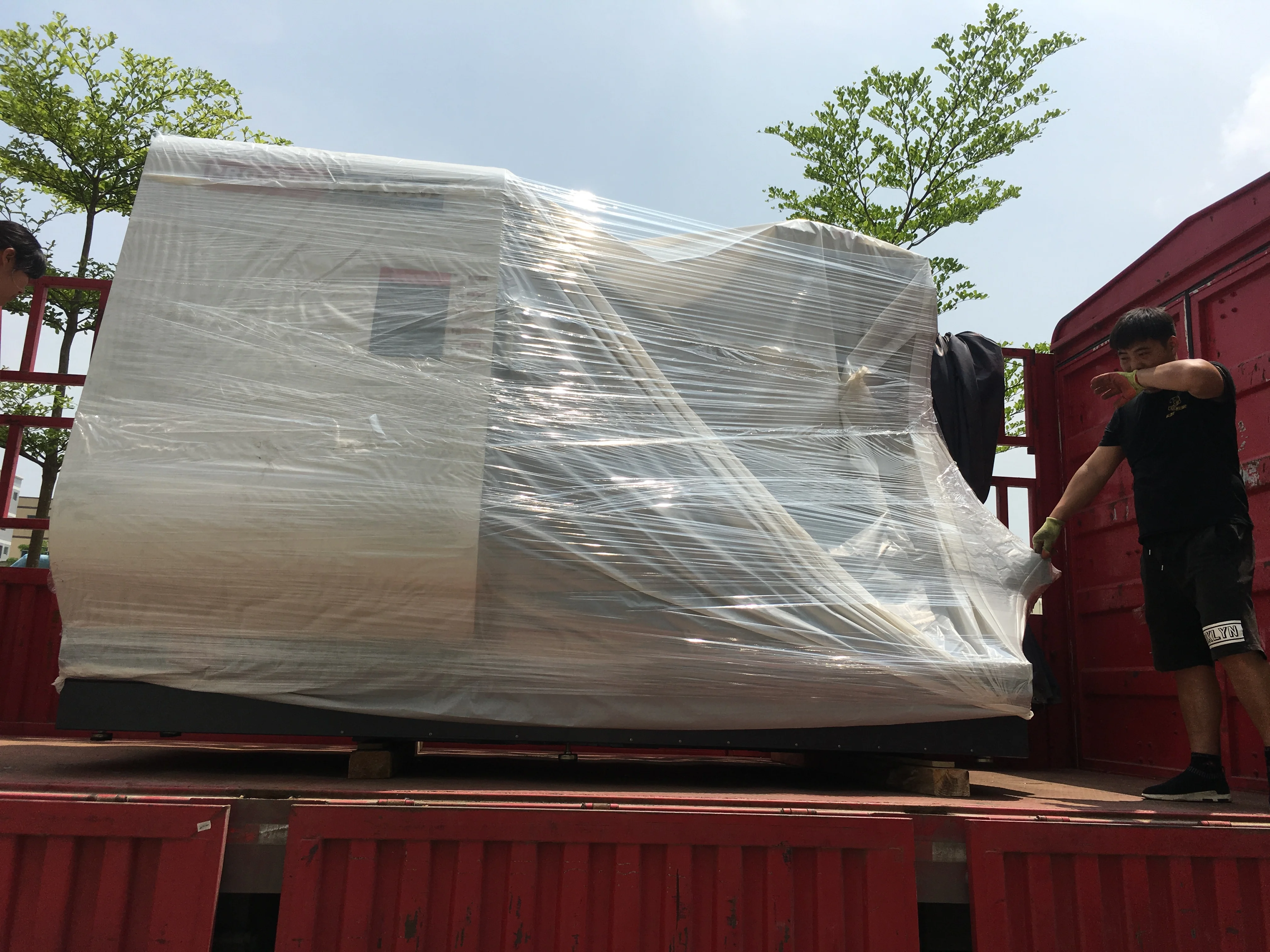 Цена обрабатывающего центра с ЧПУ в Китае в Индии