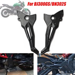 Soportes de Pedal izquierdo y derecho para motocicleta, soporte de pedales para Benelli BJ300GS BN302S