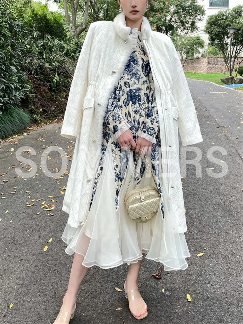 

Autumn and winter new high-grade sense of classical Chinese wind drunken United States blue and white velvet dress long skirt wo